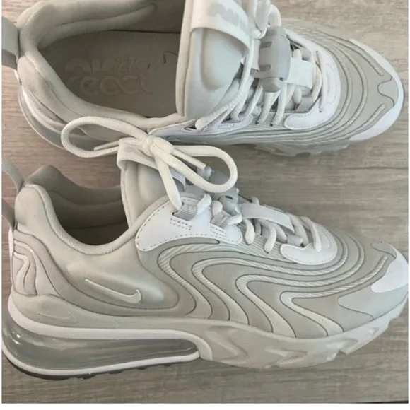 Nike Airmax 270 React ENG mens size 7B womens 8.5 - Picture 4 of 4